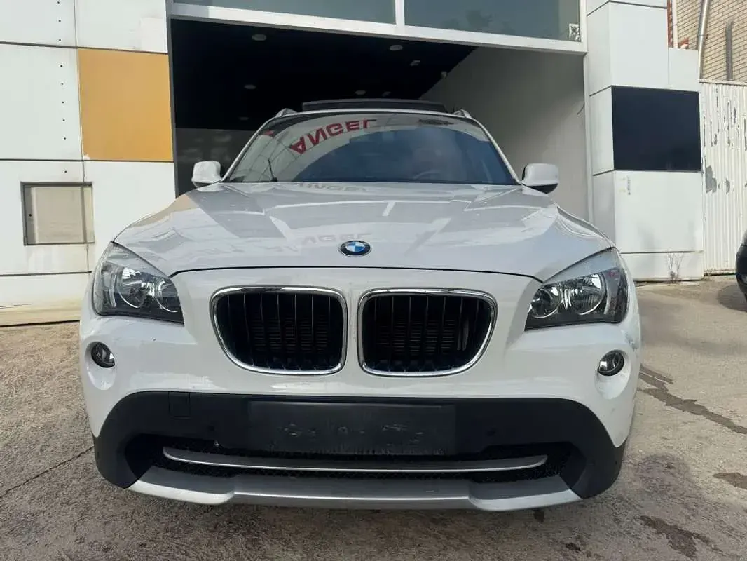 Usado BMW X1 150 CV (110 kW) 2011 Blanco SUV
