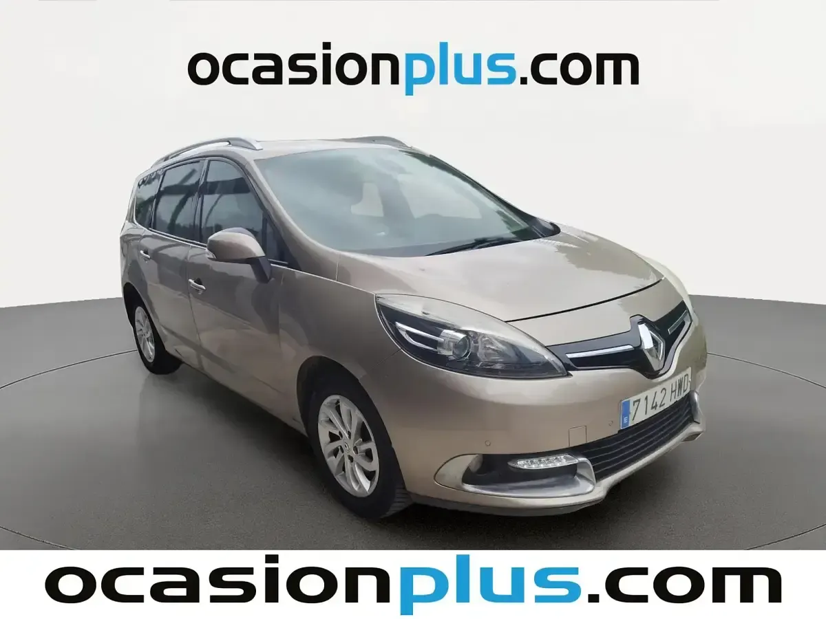 Usado Renault Scénic III Dynamique 110 CV (80 kW) 2014 Beige Monovolumen