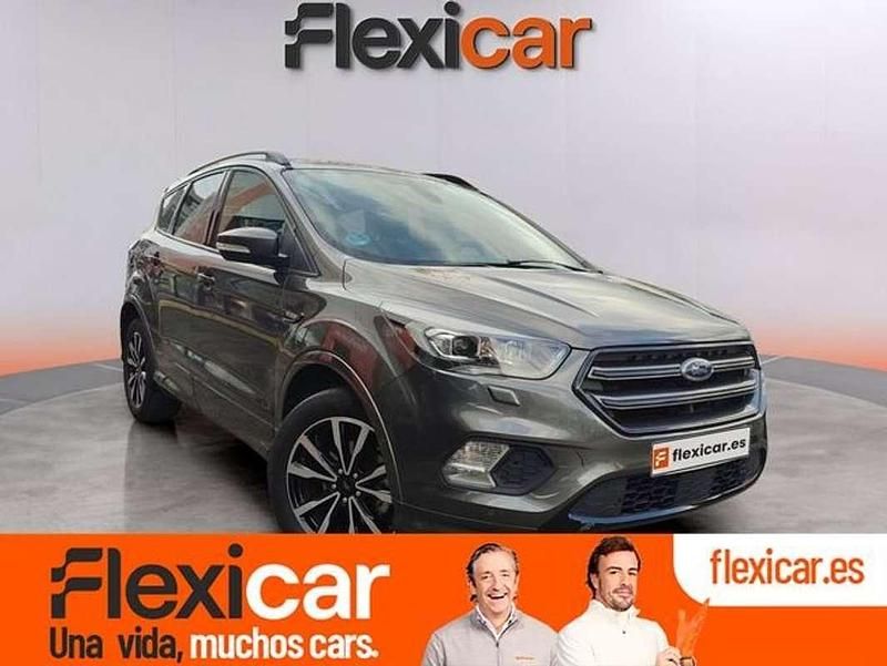 Usado Ford Kuga ST-Line X 150 CV (110 kW) 2019 Gris SUV