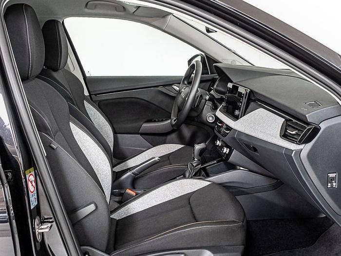 Usado Skoda Kamiq Selection 115 CV (84 kW) 2025 Negro SUV