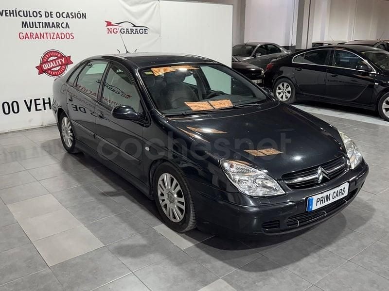 Usado Citroën C5 Exclusive 138 CV (101 kW) 2004 Gris / plata Berlina