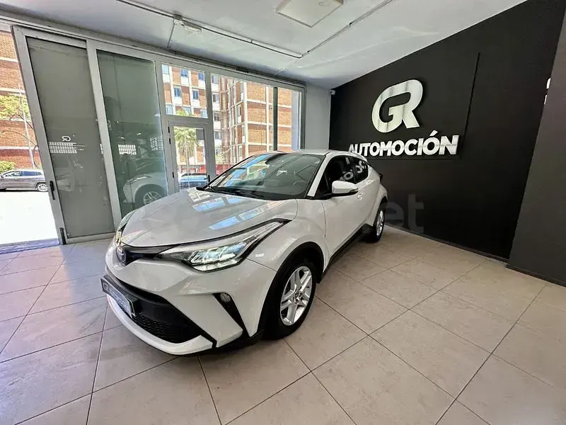 Usado Toyota C-HR Active 122 CV (89 kW) 2022 Blanco SUV