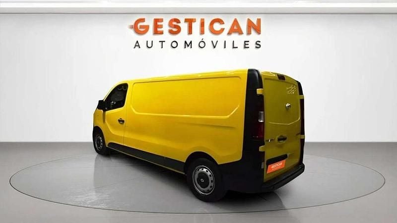 Usado Renault Trafic 120 CV (88 kW) 2021 Amarillo Monovolumen