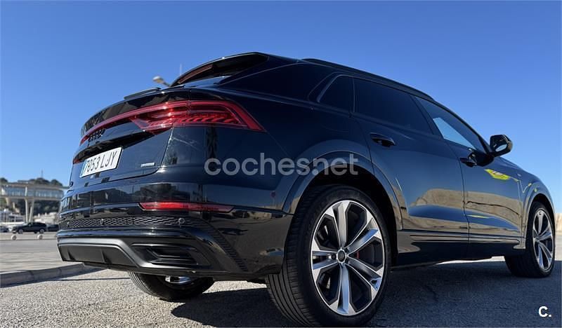 Usado Audi Q8 231 CV (169 kW) 2020 Negro SUV