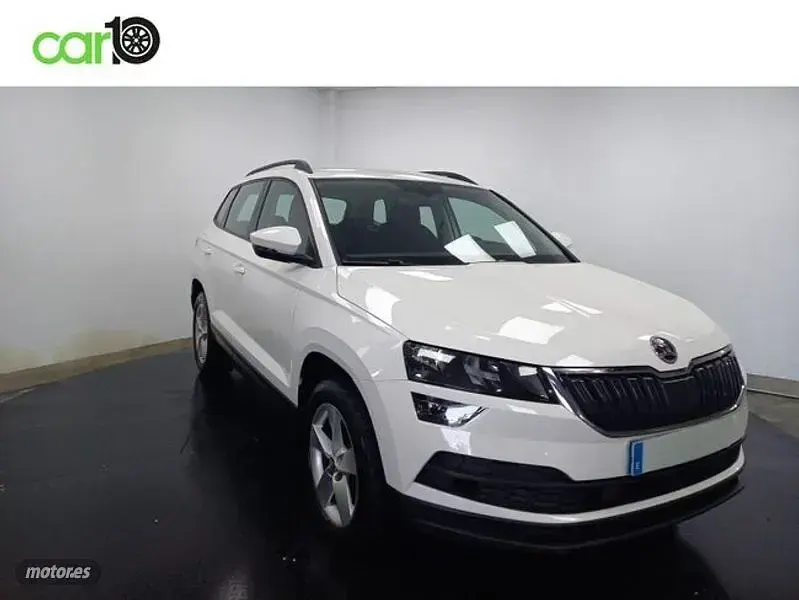 Usado Skoda Karoq Ambition 150 CV (110 kW) 2021 Blanco SUV