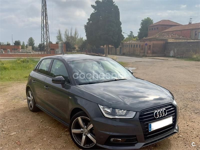 Gris / plata Usado 2017 Audi A1 Sportback S-Line Utilitario | 14.000 € (Buen precio) - Imagen 1/4