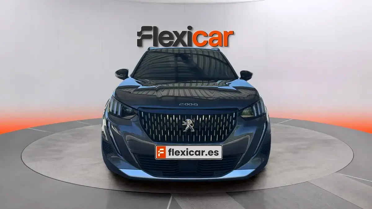 Usado Peugeot 2008 GT 131 CV (96 kW) 2023 Gris SUV