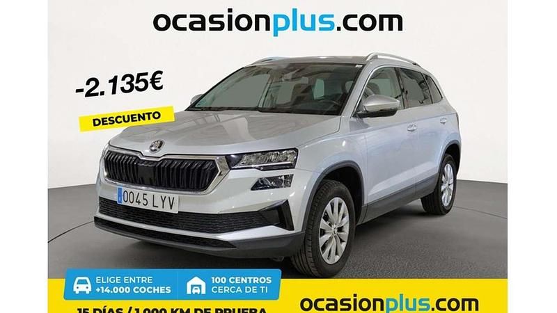 Plateado Usado 2022 Skoda Karoq Ambition SUV | 21.355 € (Precio justo) - Imagen 1/4