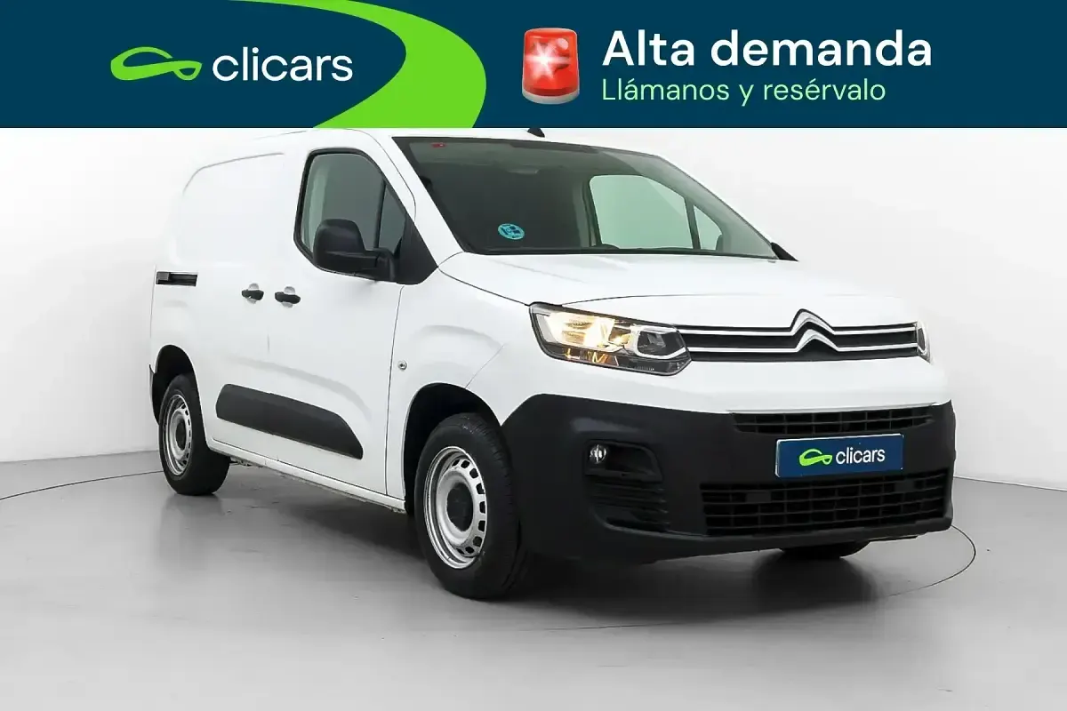 Usado Citroën Berlingo 100 CV (73 kW) 2021 Blanco Monovolumen