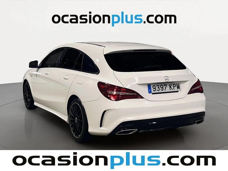 Usado Mercedes CLA200 AMG 136 CV (100 kW) 2018 Blanco Monovolumen