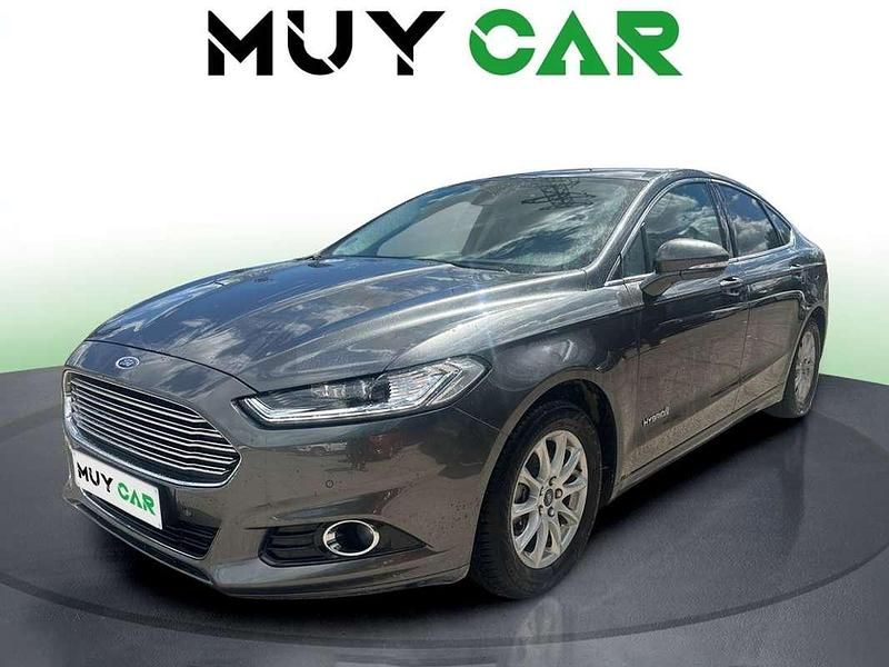 Usado Ford Mondeo Titanium 186 CV (136 kW) 2019 Verde Berlina
