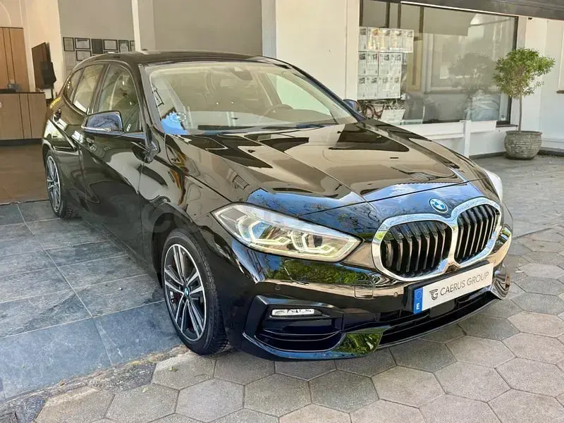 Usado BMW 120 190 CV (139 kW) 2021 Negro Berlina