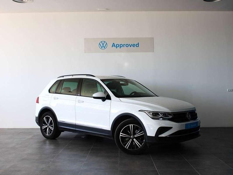 Blanco Usado 2021 VW Tiguan Life SUV | 25.990 € (Buen precio) - Imagen 1/4