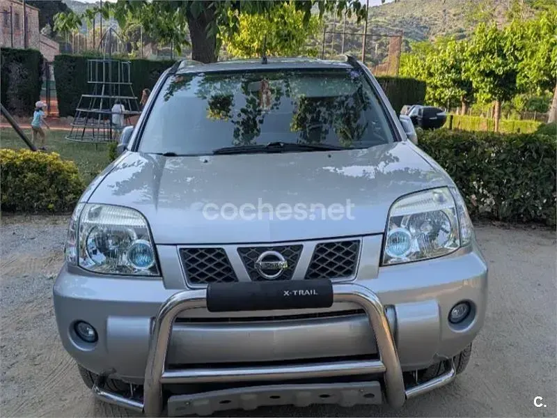 Usado Nissan X-Trail 136 CV (100 kW) 2004 Gris / plata SUV