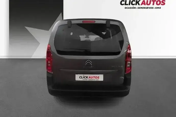 Usado Citroën Berlingo Shine 100 CV (73 kW) 2024 Monovolumen