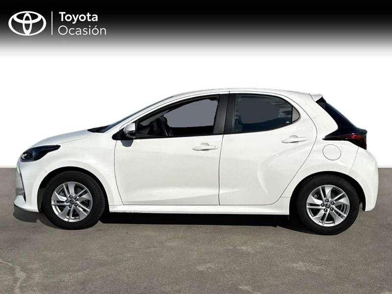 Usado Toyota Yaris Hybrid Business Edition 116 CV (85 kW) 2021 Blanco Utilitario