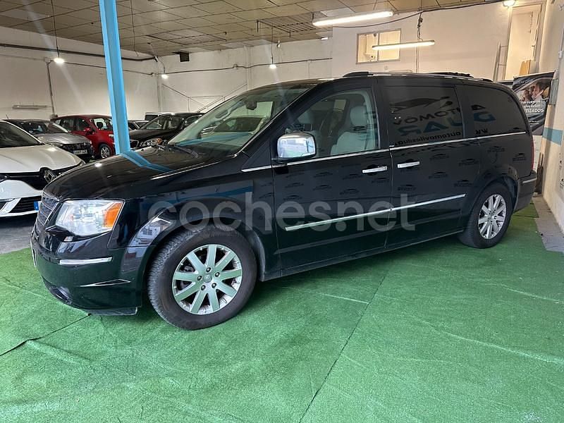 Negro Usado 2008 Chrysler Grand Voyager Limited Monovolumen | 7499 € (Precio justo) - Imagen 1/4