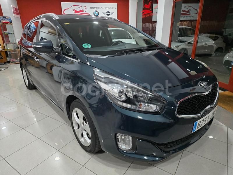 Negro Usado 2016 Kia Carens Monovolumen | 10.690 € (Precio justo) - Imagen 1/4