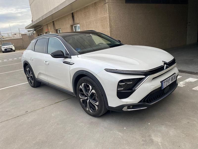 Usado Citroën C5 X Shine 225 CV (165 kW) 2023 Blanco Familiar