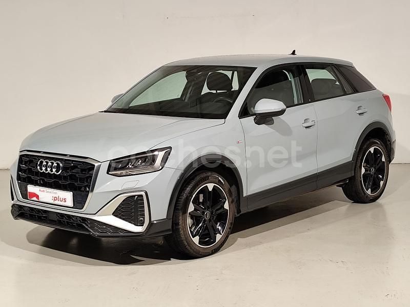 Gris / plata Usado 2023 Audi Q2 S-Line SUV | 33.900 € (Un poco caro) - Imagen 1/4