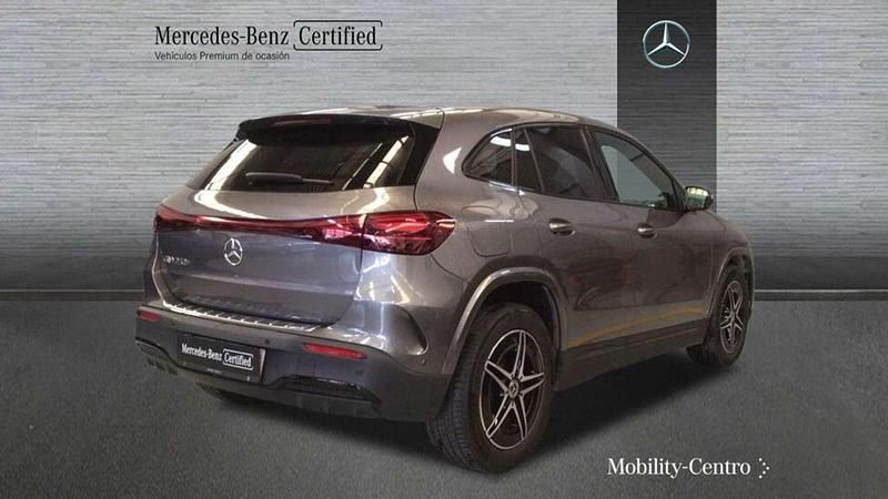Usado Mercedes EQA250+ AMG line 141 kW (192 CV) 2024 Gris SUV