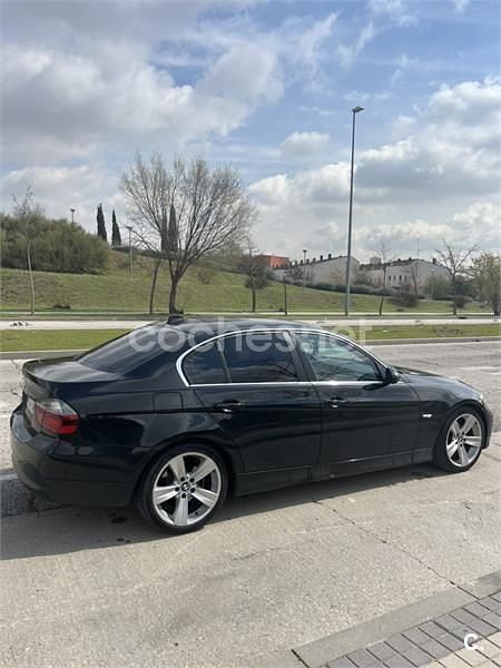 Usado BMW 325 218 CV (160 kW) 2007 Negro Berlina