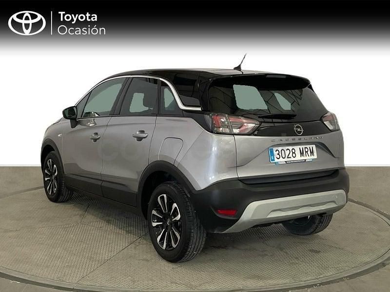 Usado Opel Crossland Elegance 110 CV (80 kW) 2024 Gris / plata SUV