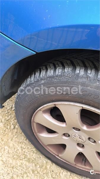 Usado Peugeot 307 90 CV (66 kW) 2003 Azul Berlina