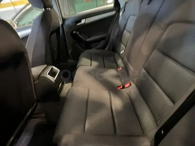Usado Audi A4 150 CV (110 kW) 2014 Blanco Berlina