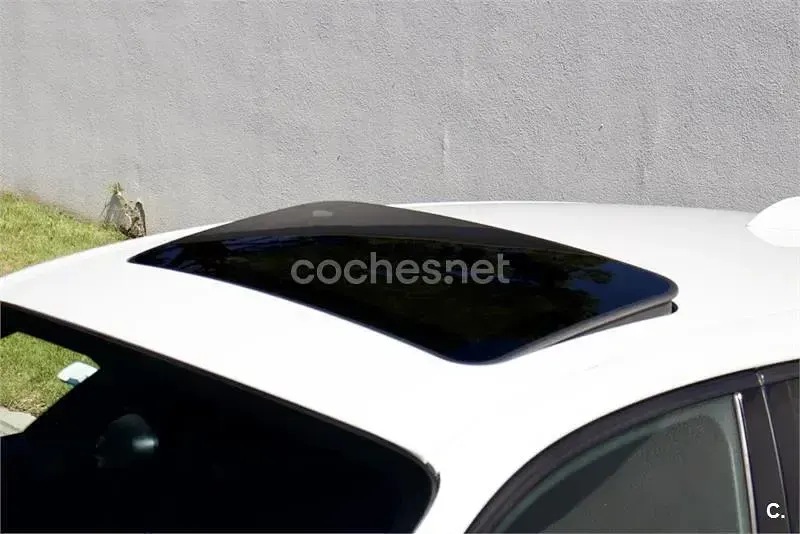 Usado BMW 120 Sport Line 190 CV (139 kW) 2016 Blanco Utilitario