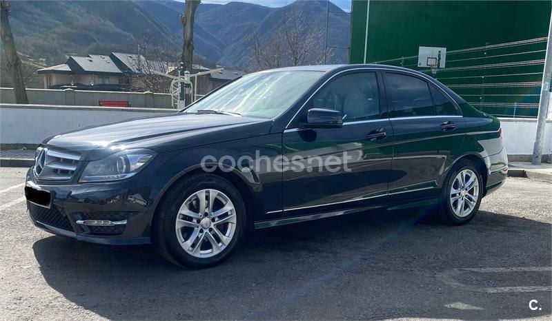 Usado Mercedes C220 170 CV (125 kW) 2014 Berlina