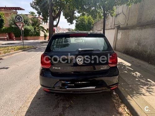 Używany VW Polo Advance 75 KM (55 kW) 2015 Czarny Sedan/Limuzyna