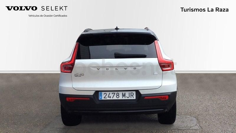 Usado Volvo XC40 Plus 185 kW (252 CV) 2023 Blanco SUV