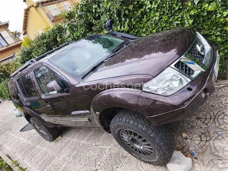 Usado Nissan Pathfinder 231 HP (169 kW) 2010 Vermelho SUV
