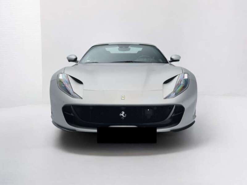 Plateado Usado 2021 Ferrari 812 Descapotable | 459.000 € - Imagen 1/4