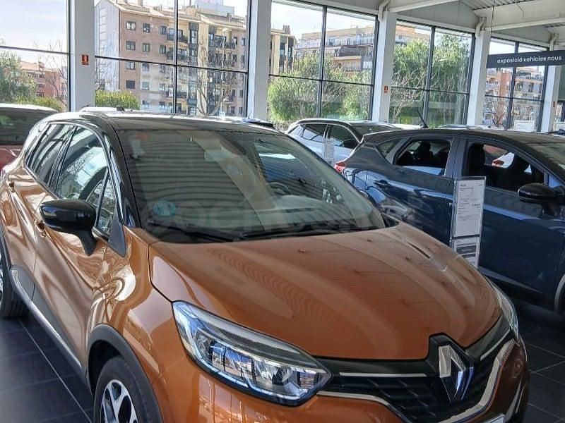 Usado Renault Captur LIMITED 130 CV (95 kW) 2019 Naranja SUV