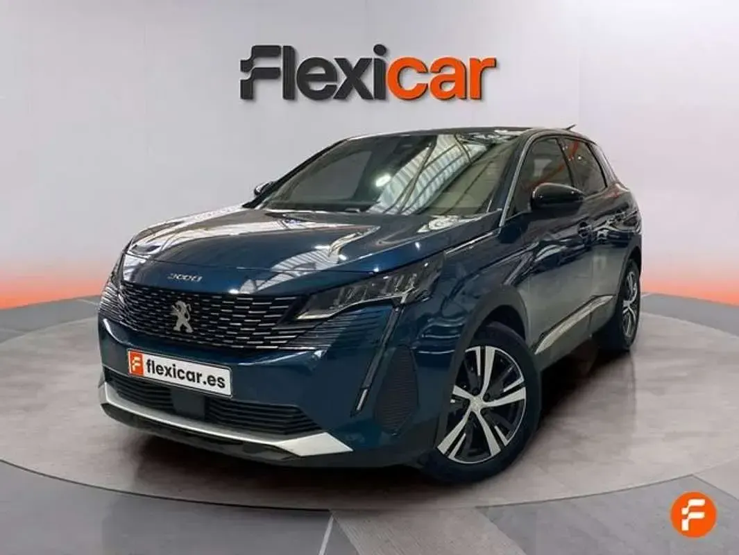 Usado Peugeot 3008 Allure 131 CV (96 kW) 2024 Azul SUV