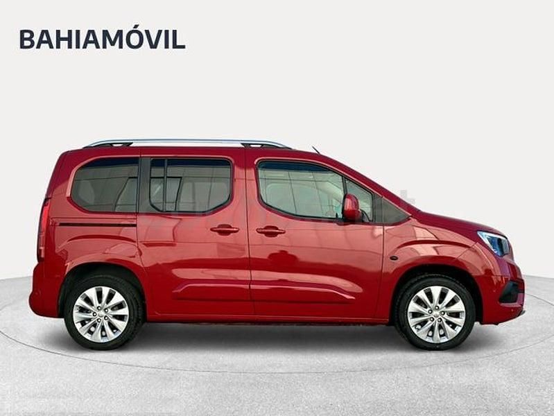 Usado Opel Combo Life Selective 100 CV (73 kW) 2019 Rojo Monovolumen