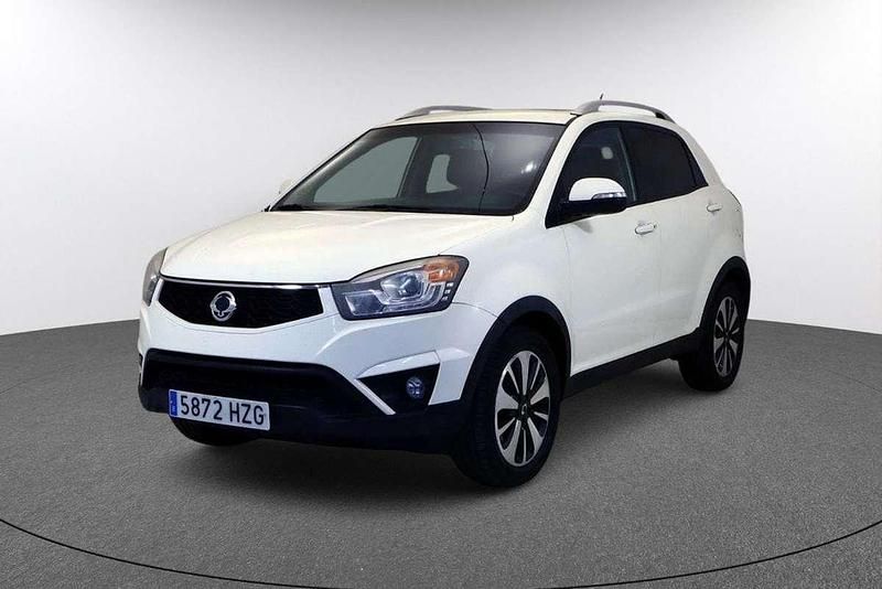 Usado Ssangyong (KGM) Korando Limited 175 CV (128 kW) 2014 Blanco SUV