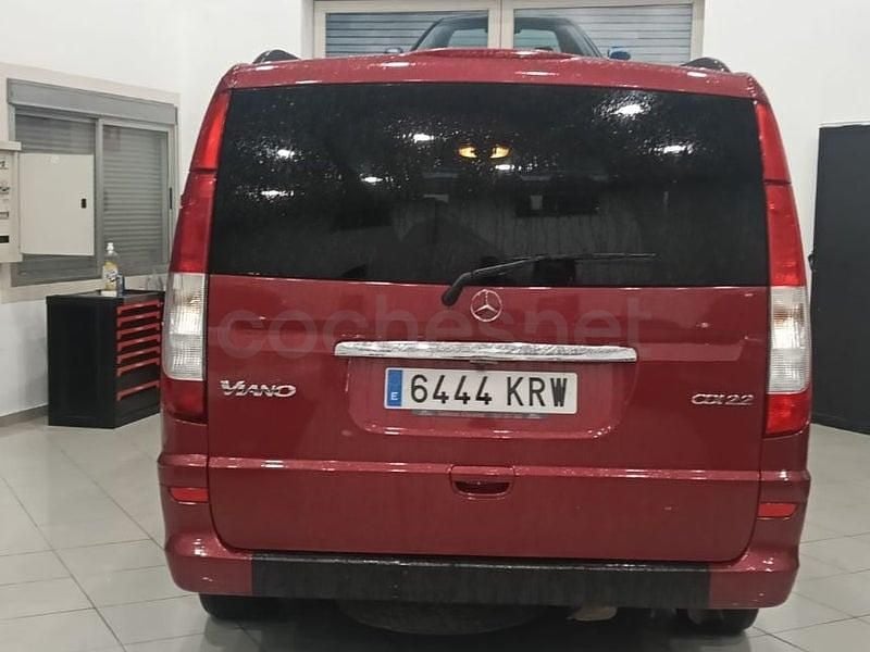 Usado Mercedes Viano 116 CV (85 kW) 2007 Granate Monovolumen