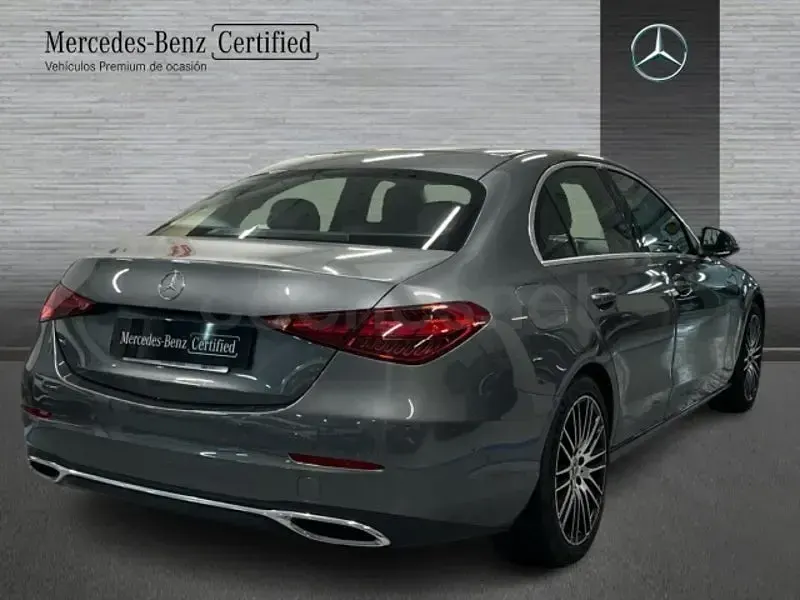 Usado Mercedes C220 200 CV (147 kW) 2024 Gris / plata Berlina
