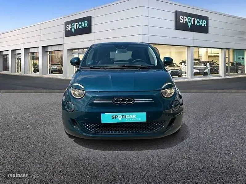 Usado Fiat 500e Style 86 kW (118 CV) 2024 Verde Berlina