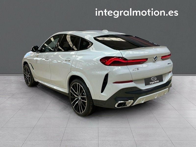 Usado BMW X6 M Sport 285 CV (209 kW) 2024 Blanco SUV