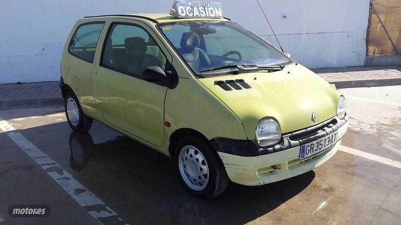 Usado Renault Twingo 2000 Amarillo Utilitario