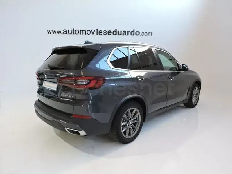 Usado BMW X5 Comfort Edition 394 CV (289 kW) 2021 Gris / plata SUV