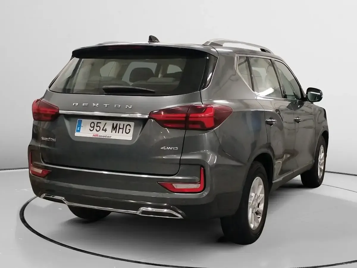 Usado SsangYong Rexton 202 CV (148 kW) 2023 SUV