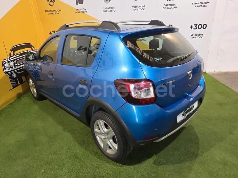 Usado Dacia Sandero Stepway 90 CV (66 kW) 2013 Azul Berlina
