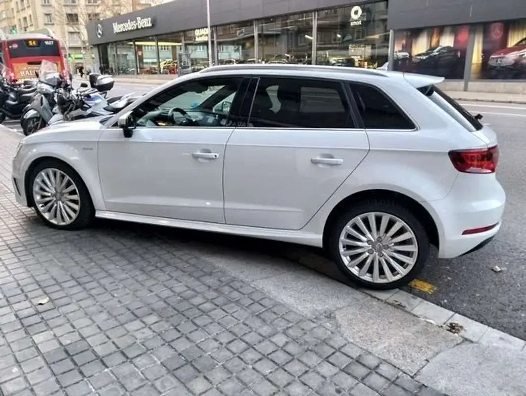 Usado Audi A3 e-tron 204 CV (150 kW) 2014 Blanco Utilitario