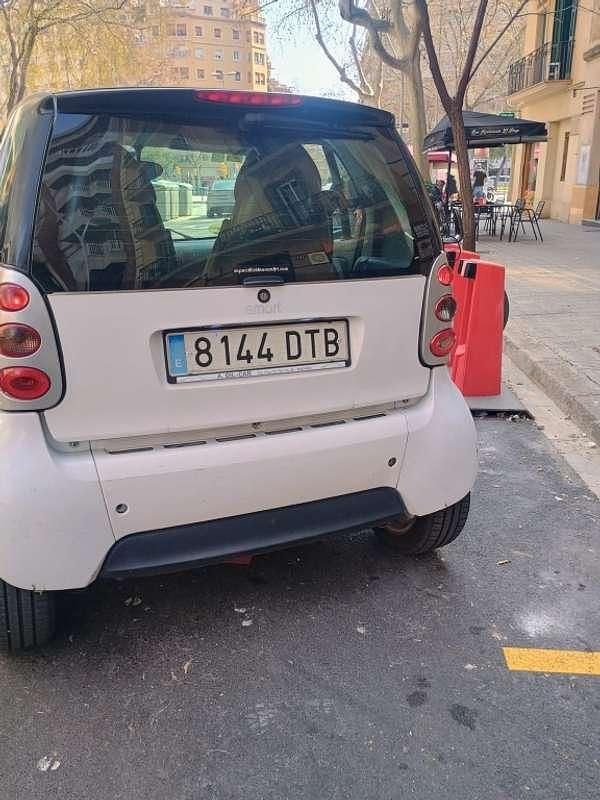 Usado Smart ForTwo Cabrio Passion 61 CV (44 kW) 2005 Blanco Descapotable
