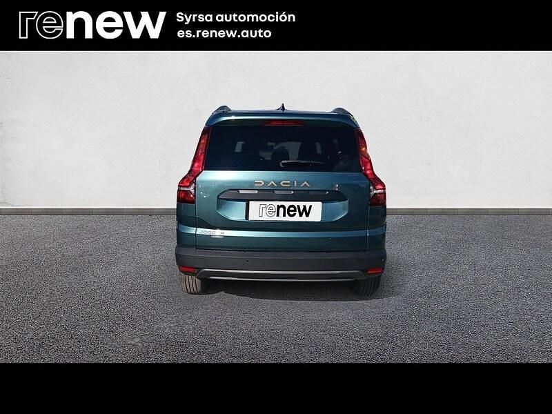 Usado Dacia Jogger Expression 91 CV (66 kW) 2024 Verde Monovolumen